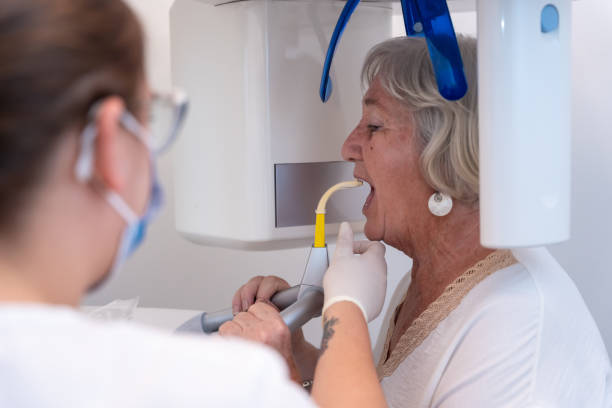 Best Emergency Dental Extractions in Cypress, CA